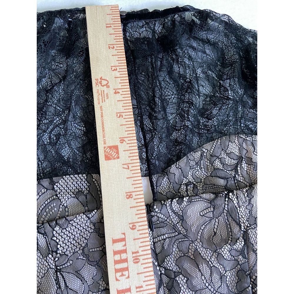 White House Black Market Black Contrast Lace Peplum Top Velvet Trim Size 4 NWT - Picture 9 of 9